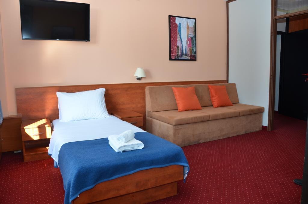 Liberty Hotel Новаля Екстериор снимка